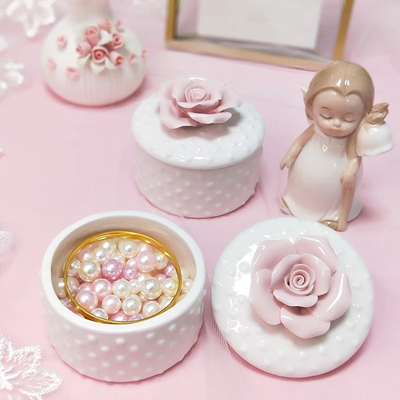 European-style Ceramic with Flower Jewelry Storage Box Delicate Round Retro Beauty Salon with Small Jewelry Porcelain Box Gift