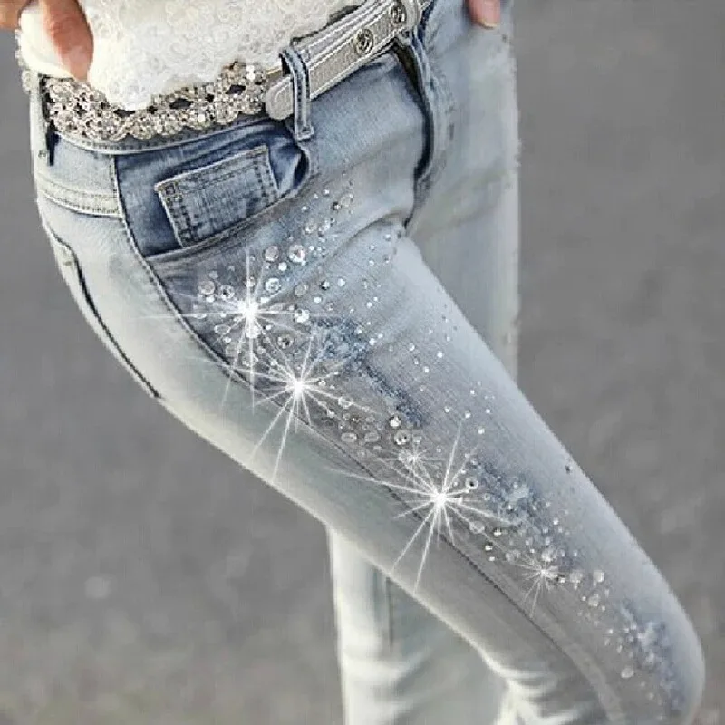 

New Women Diamond Drilled Hole Jeans Woman Pencil Pants Women Jeans Ripped Denim Trousers Korean Fashion Rhinestone Pants Woman