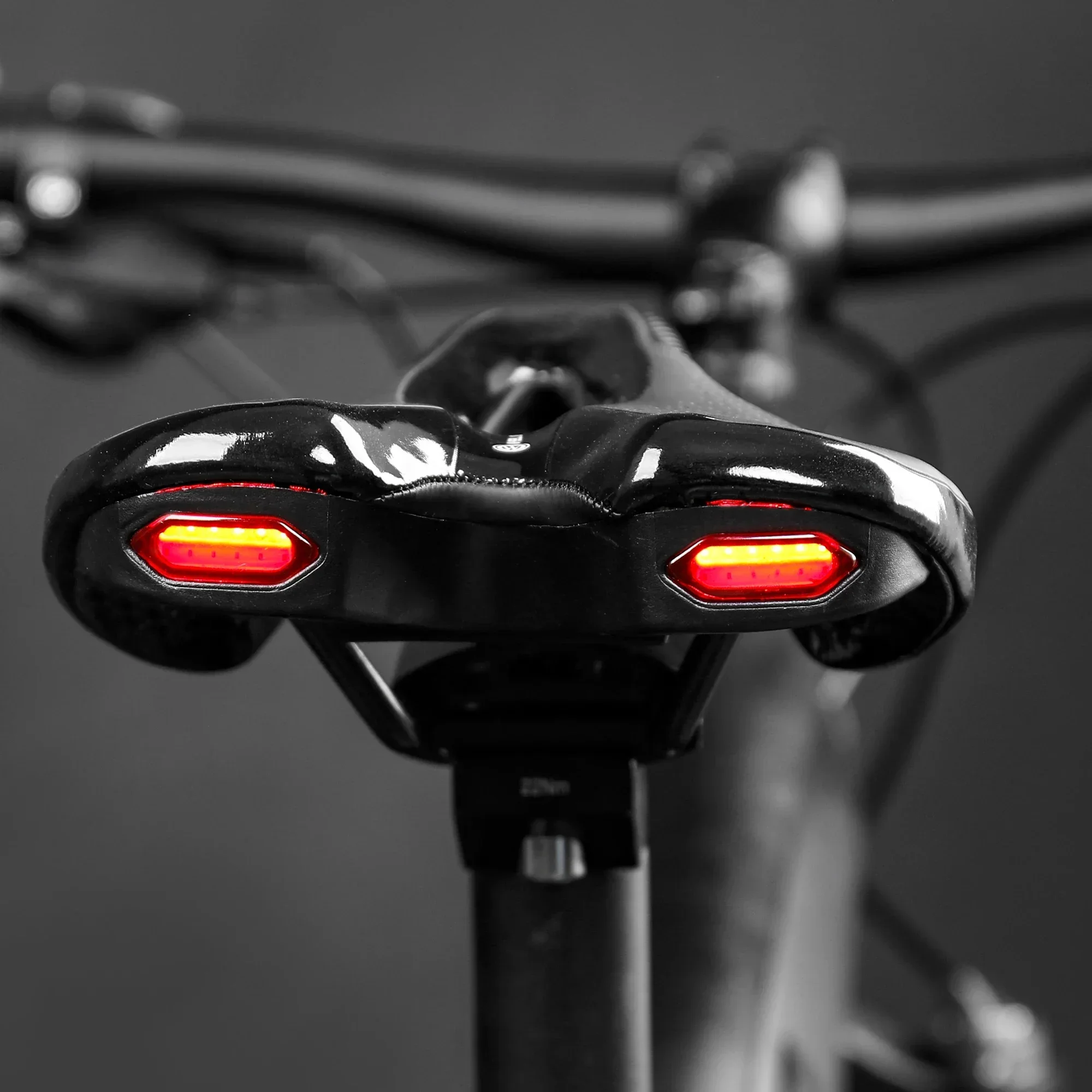 

Soft USB Seat Road Mountain MTB Saddle Taillight Warning Seat Cushion Racing Breathable Bicycle Cycling Bike Charging With PU