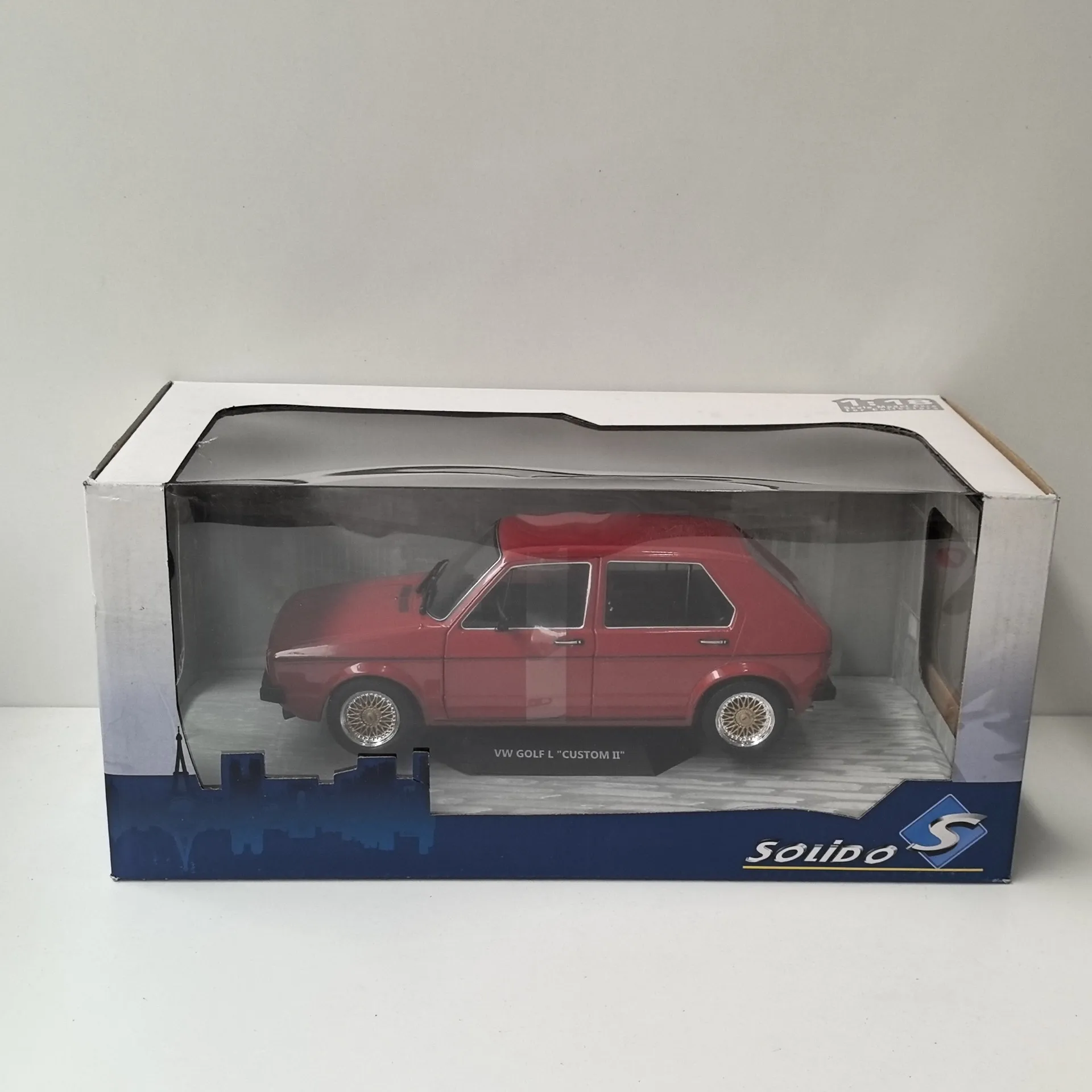 

Литой под давлением SOLIDO масштаб 1/18 VW GOLF L CUSTOM II модель автомобиля из сплава Коллекционная игрушка в подарок сувенир дисплей орнамент