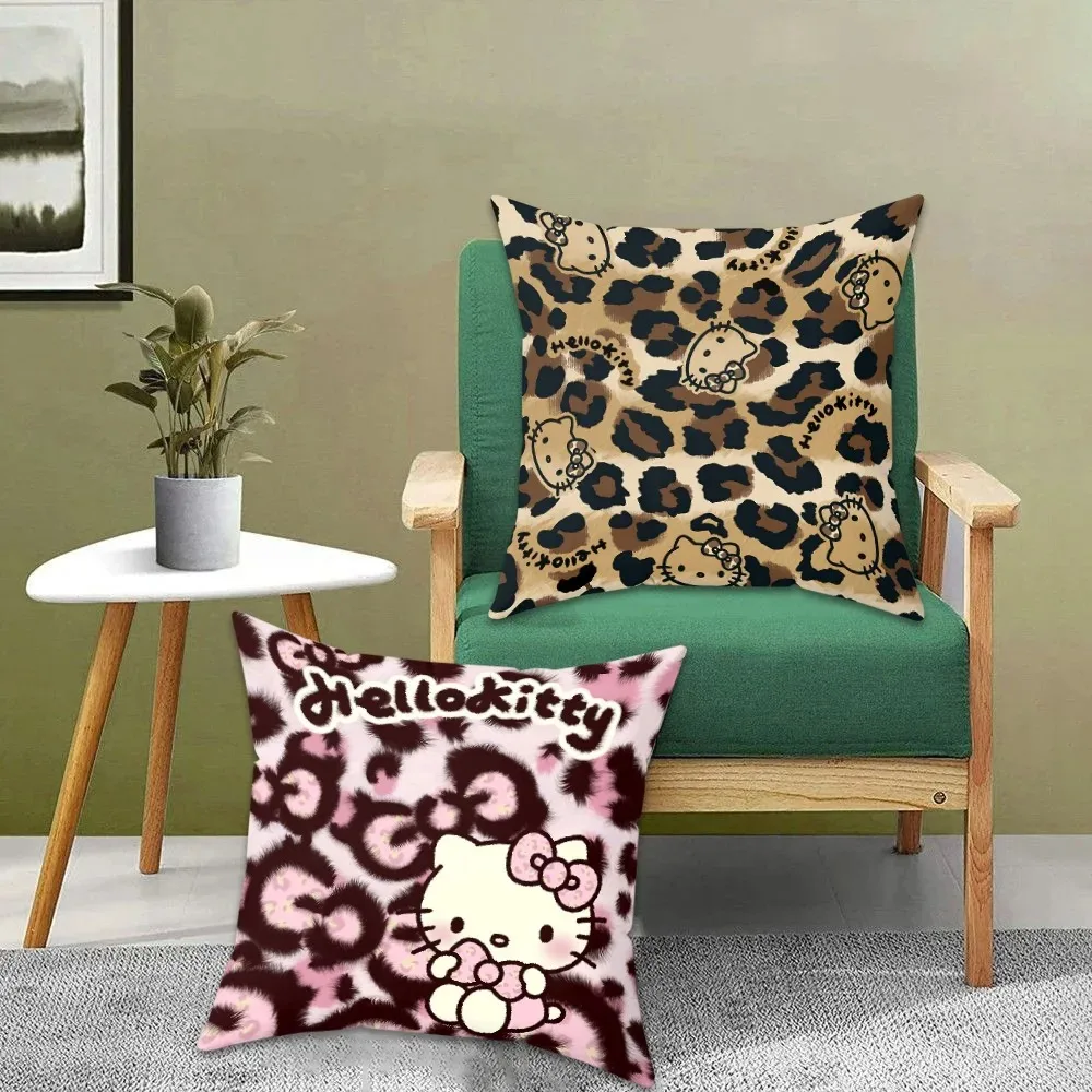 

MINISO Leopard Print Sanrio Decorative Printed Cushion Cover, Non Plush Sofa Pillow And Decorative Sofa Cushion Cover