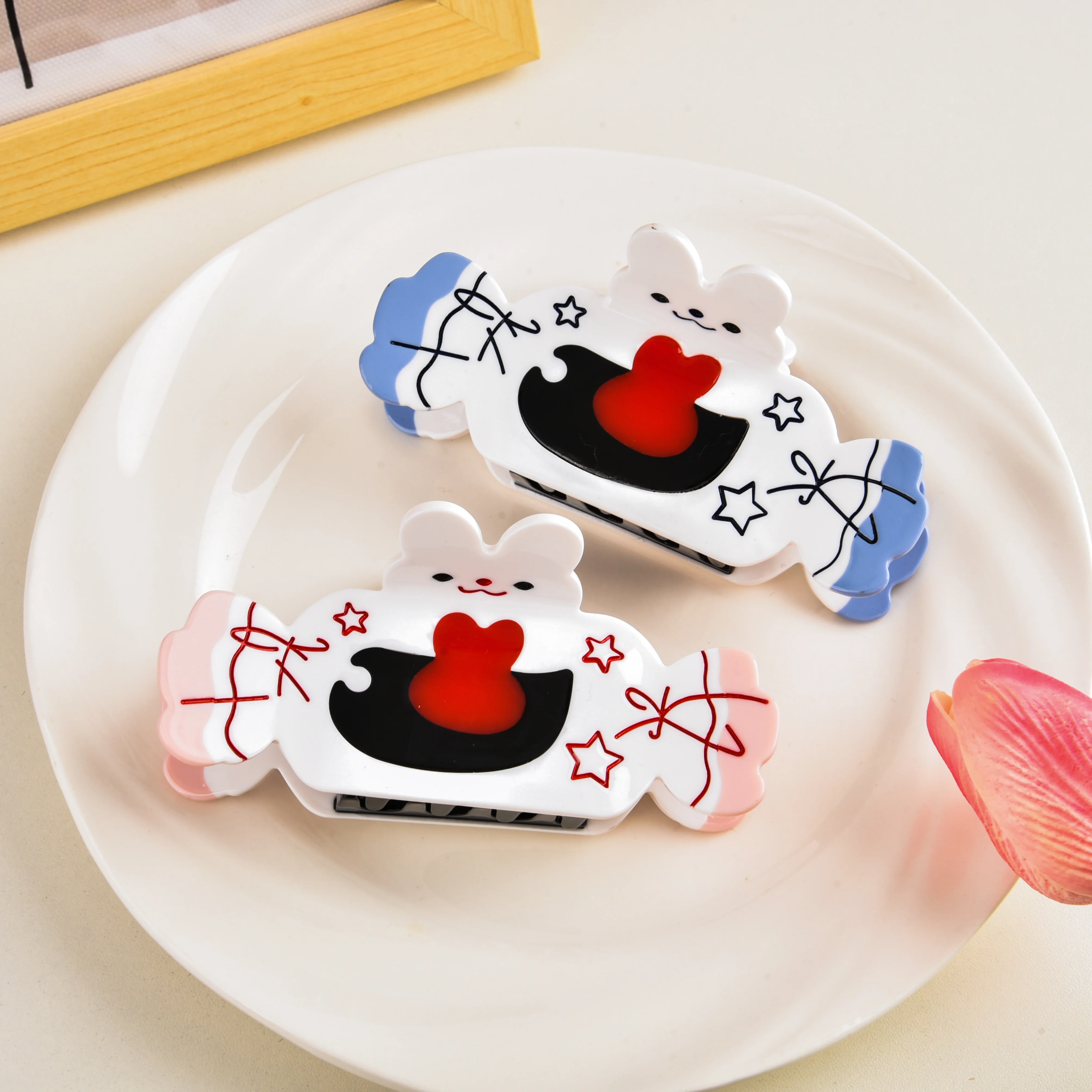 DuoShang Cute Cartoon Rabbit Milk Candy Hair Claw Eco-friendly Acetate Claw Clips Crab Hair Clips for Women Hair Accessories