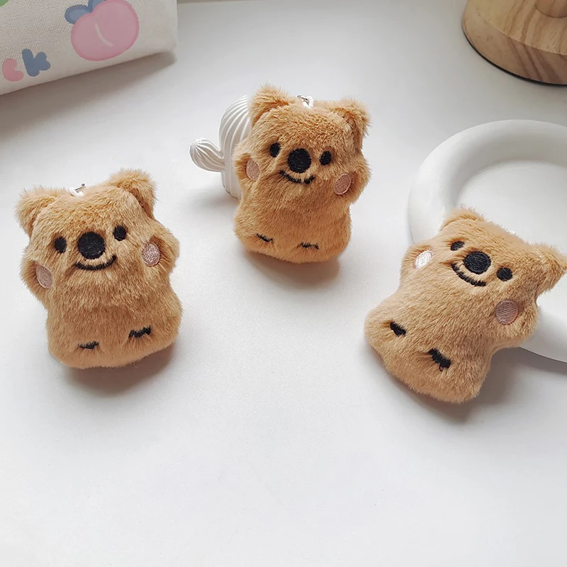 Desenhos Animados Squeak Little Brown Bear Plush Toy Keychain, mochila Pingente Decoração Acessórios