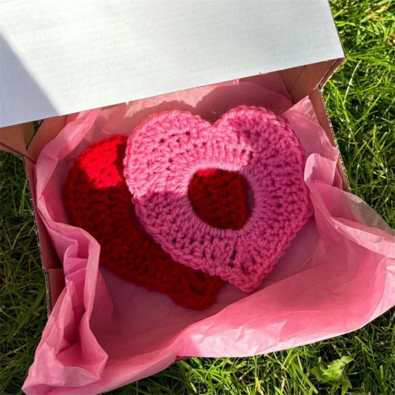 Chouchou en forme d'amour au crochet fait à la main, élastique en caoutchouc pour enfants et adultes, cheveux fixes, décoration rouge, haute qualité