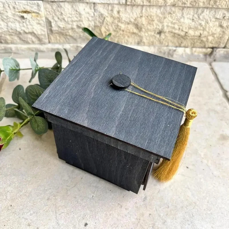 صندوق تفجيرات التخرج ، عبوات هدايا على شكل قبعة البكالوريوس ، صناديق خشبية ، ديكورات حفلات التخرج ، صانعة هدايا