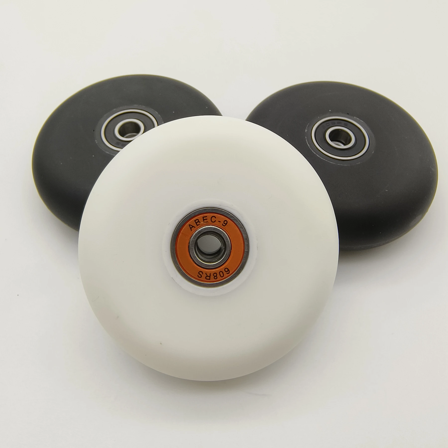 Free shipping inline skate wheel white black wheel 80mm 90A bearing abec-9