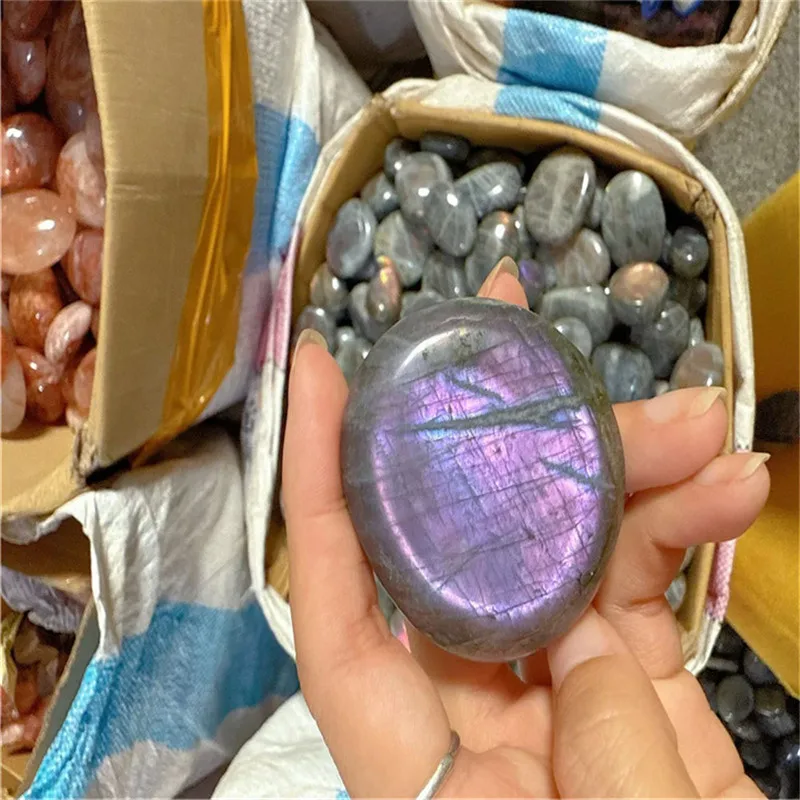 Natürliche Kristalle, blau, lila Labradorit, Palmen, poliert, bunt, auffällige Edelsteine, Erz, Mineral, Heimdekoration, Raumdekoration, Geschenke