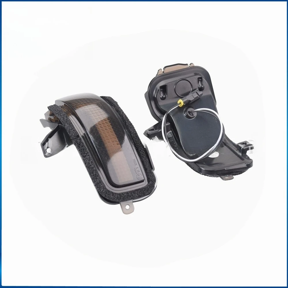 applicable-to-mechanical-accessories-reversing-mirror-yellow-light-steering-water-light-d0402