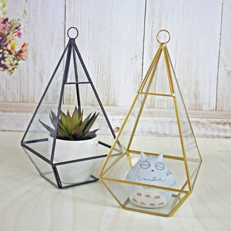 

European Style Triangular Geometric Glass Greenhouse Micro Landscape Succulent Glass Terrarium Greenhouse Ornament Home Decor