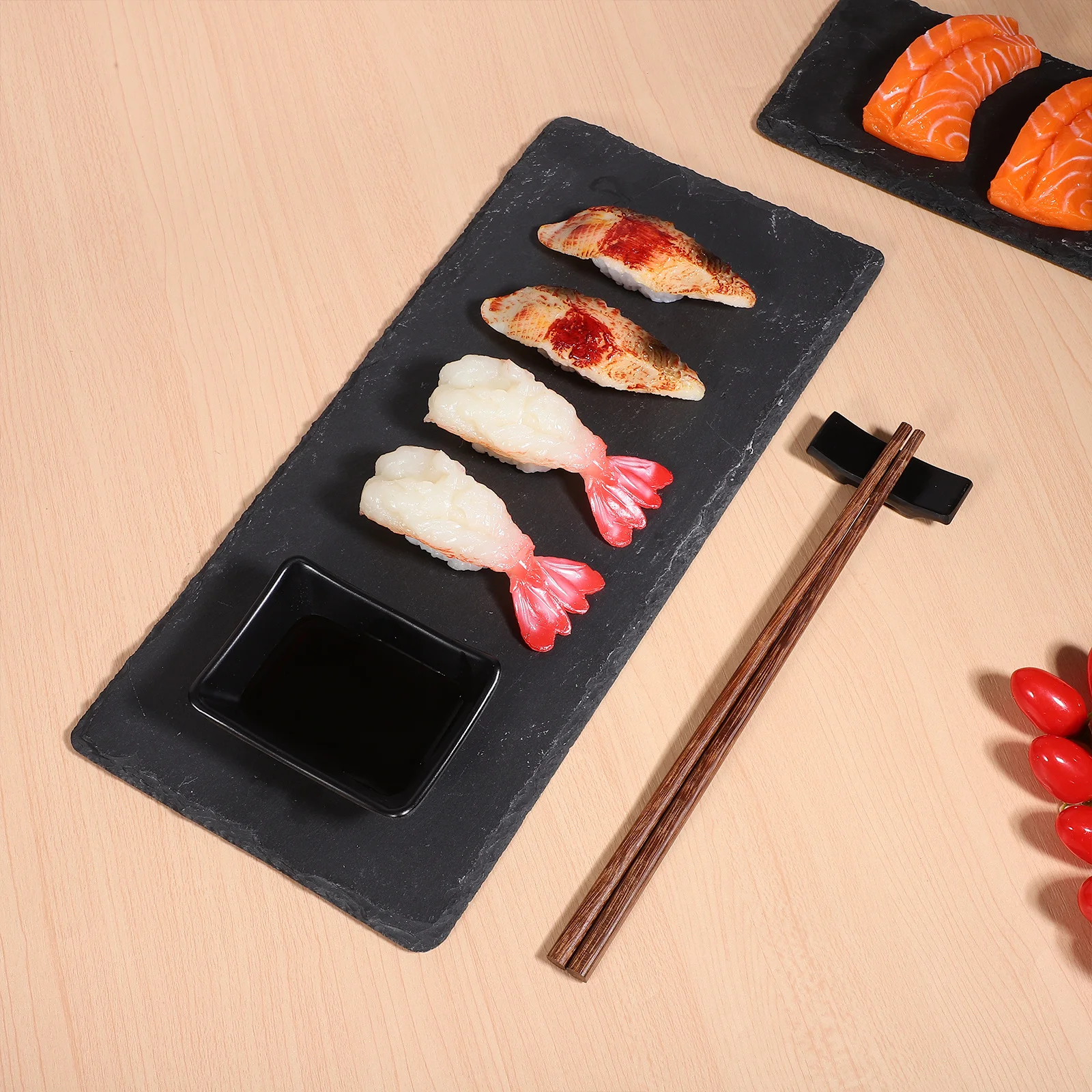 

4Pcs Dipping Sauce Dishes Seasoning Containers Stable Geometric Shape Chopstick Racks Elegant Fine Workmanship Table Decor