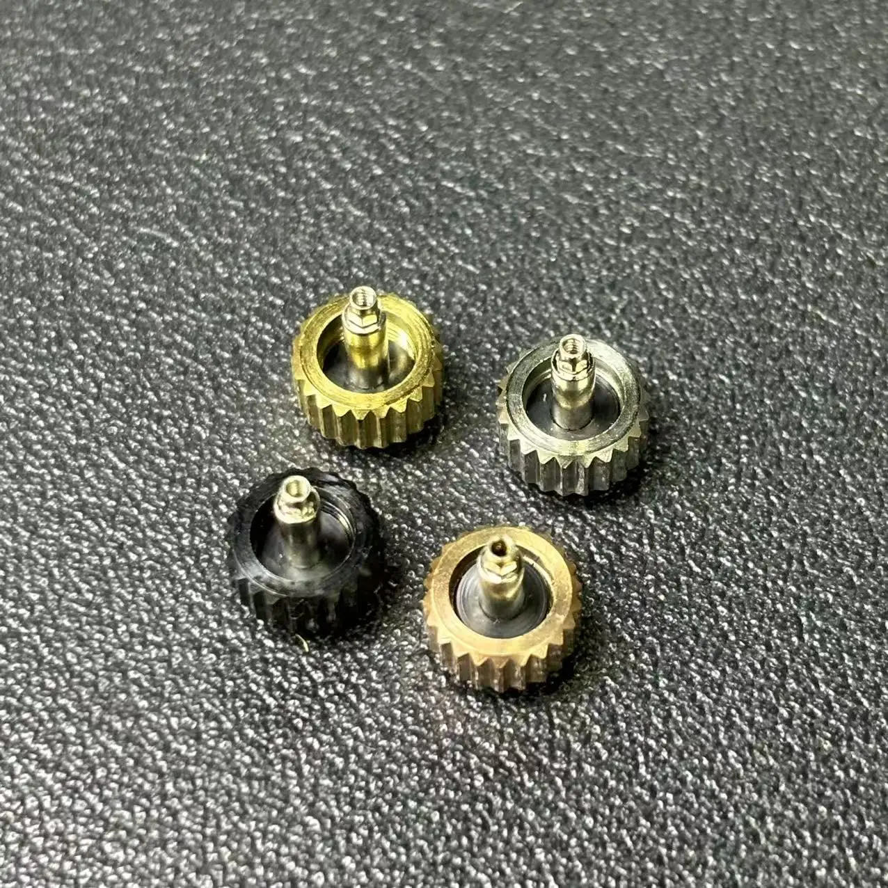 NH35 NH36 المسمار في ساعة عالية الجودة تاج استبدال أدوات إصلاح متنوعة تناسب NH34 NH35 مقاوم للماء تاج