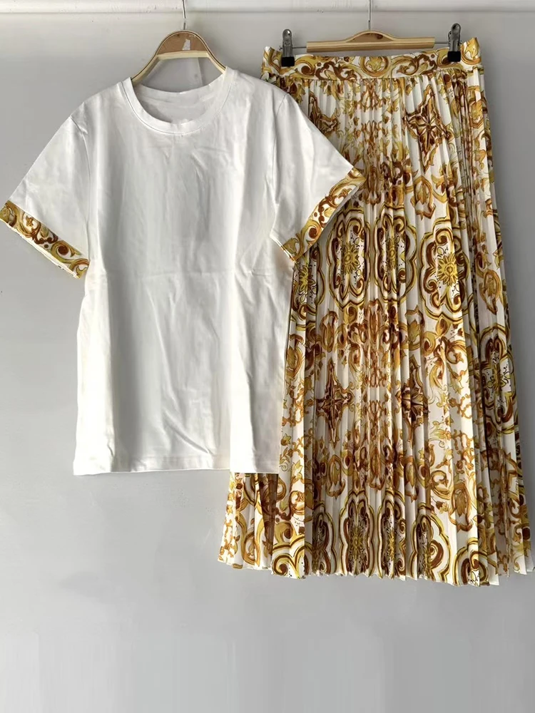 Geometrically printed T-shirt with round neck and short sleeves+big swing skirt Spring and summer two-piece dress elegant suit image 5