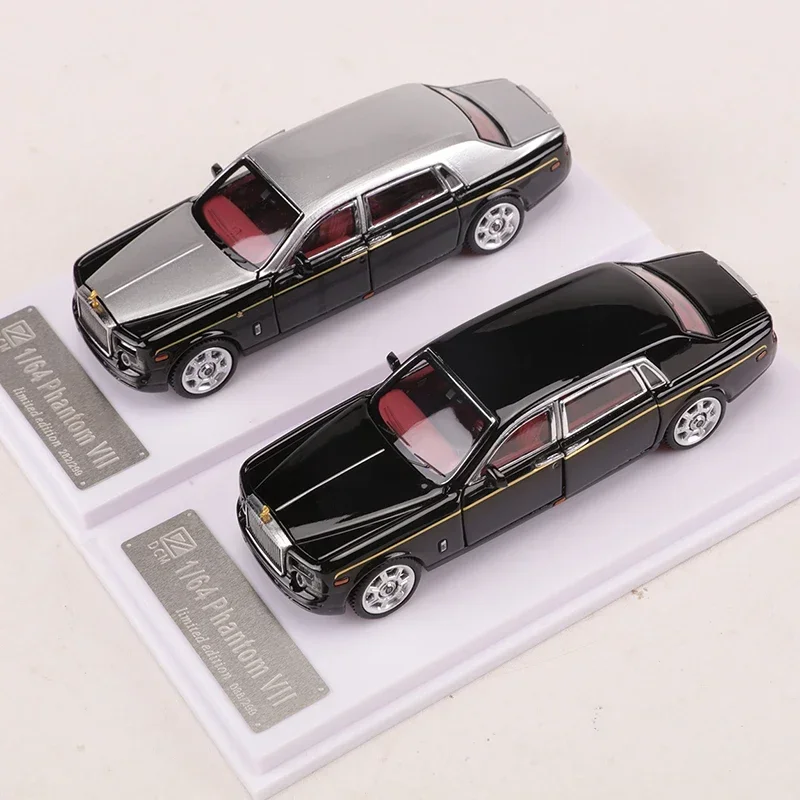 DCM 1:64 Phantom VII Can Open All Doors Alloy Model Car Limited Collector