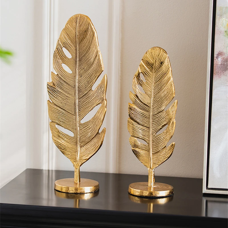 Golden Aluminum Crafts Home Decor Leaf Shape Light Luxury Livingroom Desktop Decoration New House Gift Elegant Space Decoration