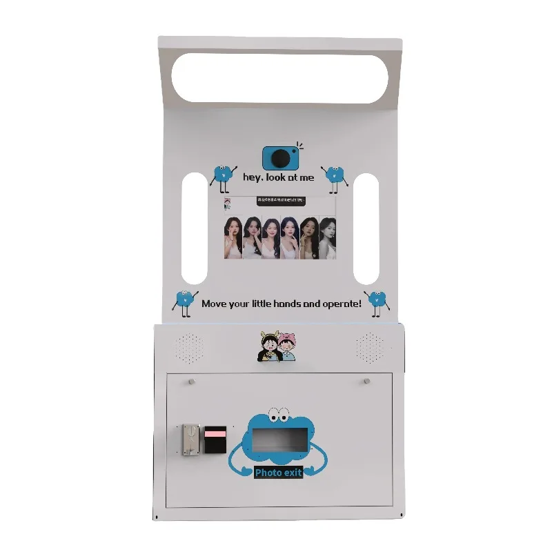 Customized 24h Magic Mirror Photo Booth Vending Machine Standard Model 300-600 Capacity 1 Year Warranty For Event Party Rental