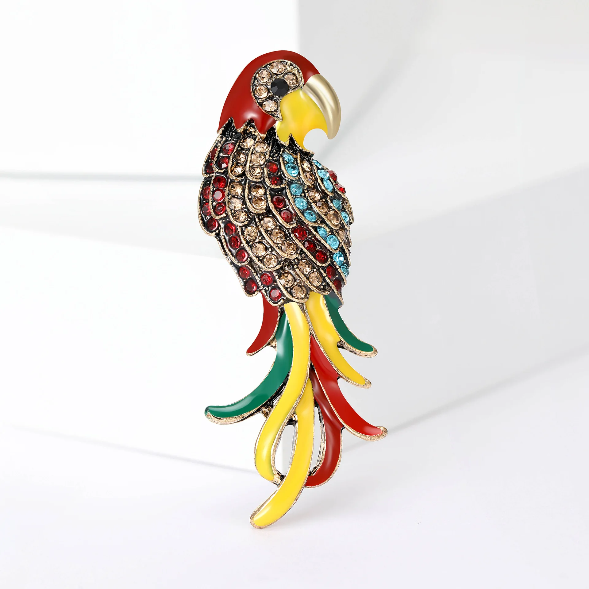 Hot Selling Color Rhinestone Parrot Brooches Retro Animal Fashion Personality Enamel Bird Clothing Coat Accessories Daily Gifts