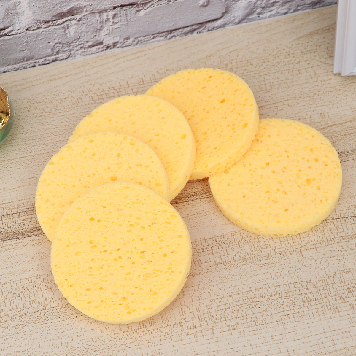

10pcs Yellow Facial Cleaning Sponge for Makeup Removal Suitable for All Skin Types Soft Natural Cellulose Material Deep