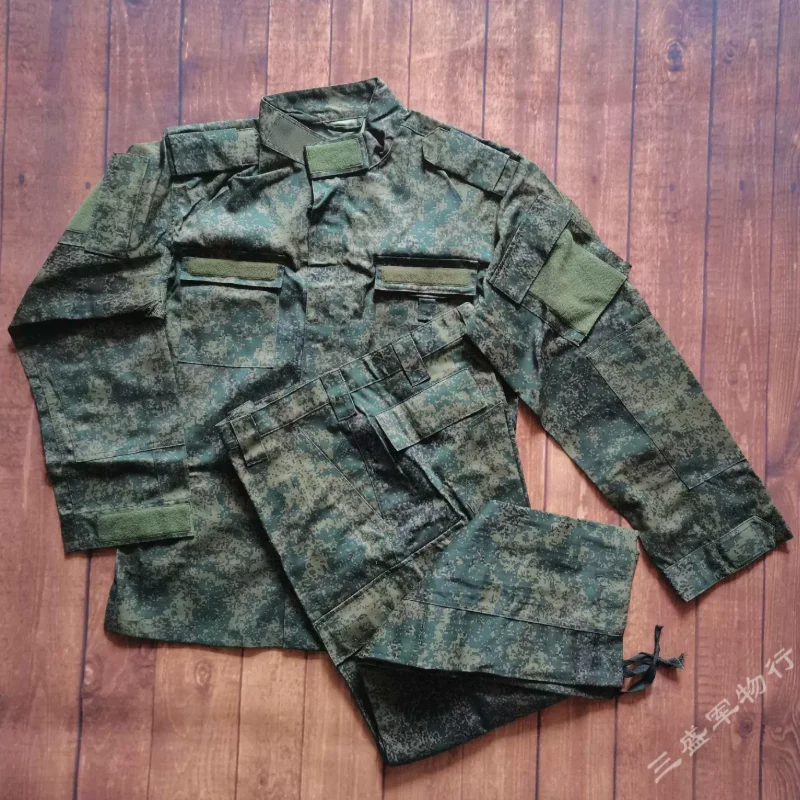 

Russian Original 14/18 Regulation EMR Little Green Man Summer Field Suit Set 19/24 Annual Production