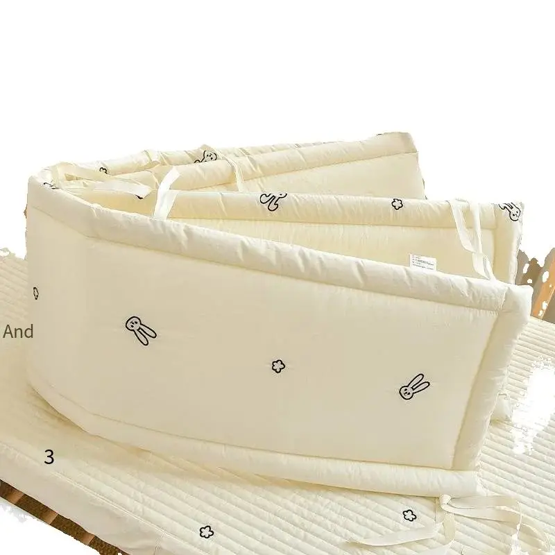 

Мягкий бортик для детской кроватки 2026 с мультяшной вышивкой для новорожденных: защита от ударов и ушибов