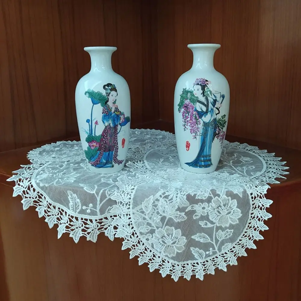 

Орнамент, реквизит, кружевная вышивка, скатерть, белая полая подставка для кофе, круглый коврик для чая, коврик для чашки, коврик для свадебного банкета, декор