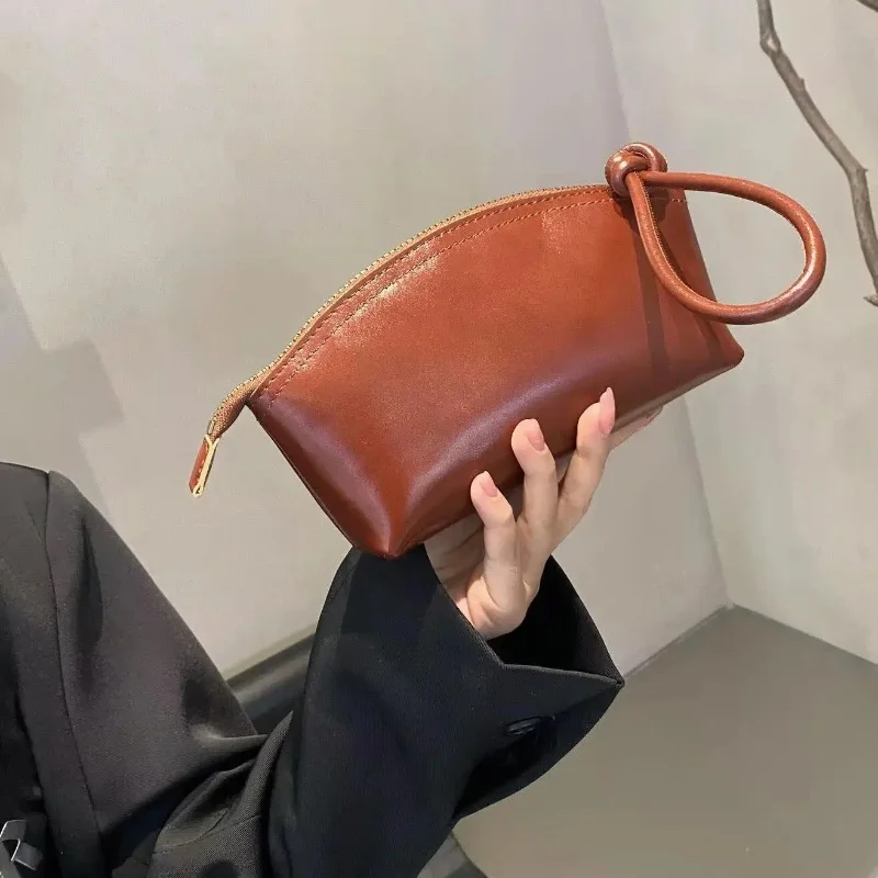 Nova Bolsa Feminina Coreana Versátil para Celular em Couro Bovino Envelhecido, Pequena Bolsa de Mão Simples para Caminhada, Porta-Moedas de Pulso e Carteira de Mão