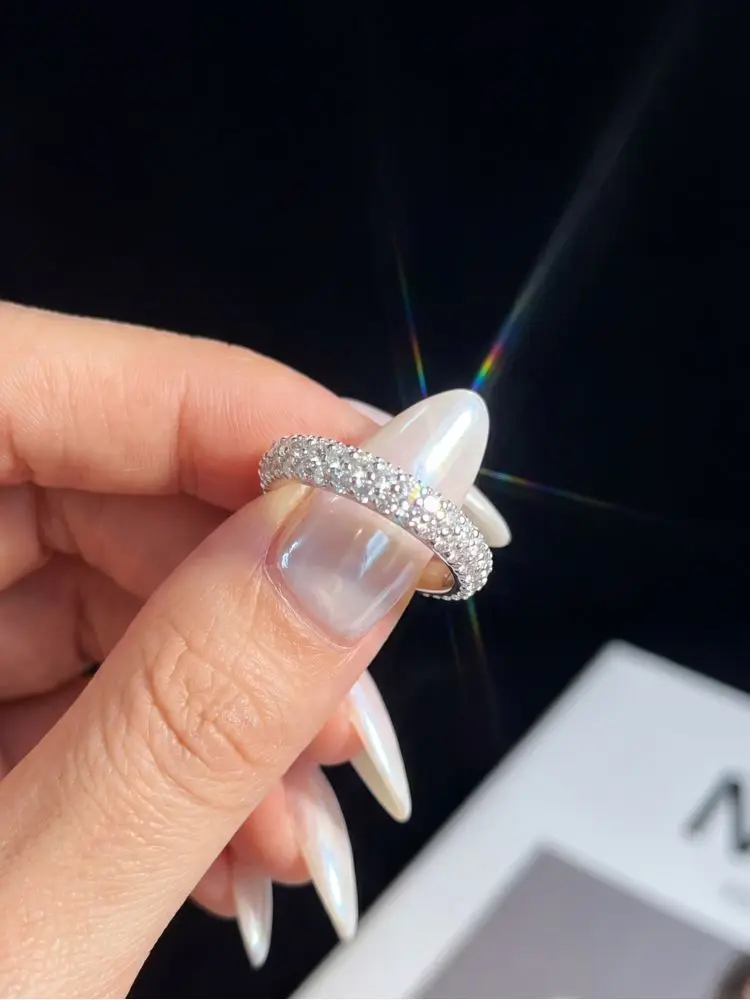 Echte Moissanit-Diamant-Eheringe in schlichtem, rundem Design für Damen, ideal für Jahrestage, originaler Luxus-Schmuck im modischen Stil. – Detail 1