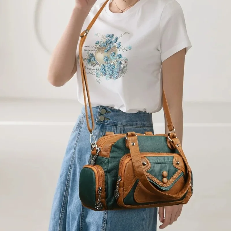 2026 New Retro Fashion Versatile Single Shoulder Crossbody Bag for Women's High end Trendy Light Luxury Large Capacity Handbag