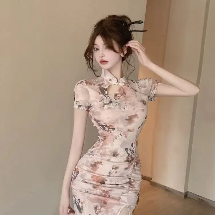 Sukienki cheongsam w stylu chińskim retro z krótkim rękawem, podkreślające talię, z nadrukiem i rozcięciem na biodrach, nowość 2025.