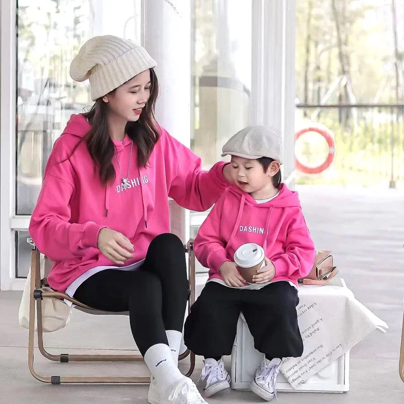 Mommy And Daughter Matching Hoodies For Family Clothes 2025 Winter Children's Wear Women Hoodies Dad Mom Son Baby Sweatshirt Top