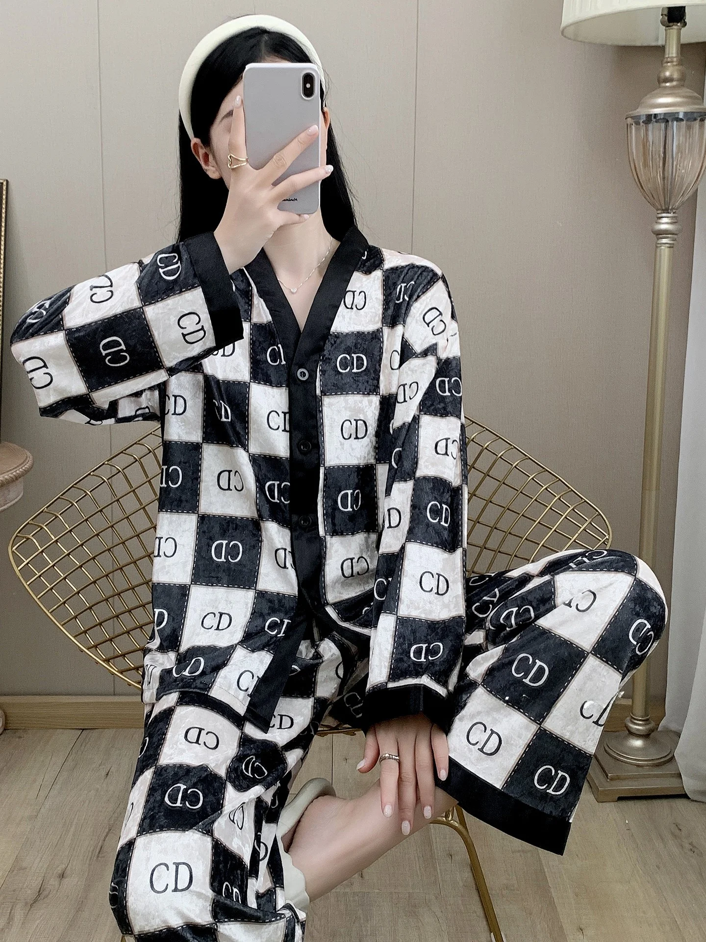 豪華な金糸ダイヤモンドフリース寝間着セット女性用長袖長ズボンホーム服秋冬コレクション