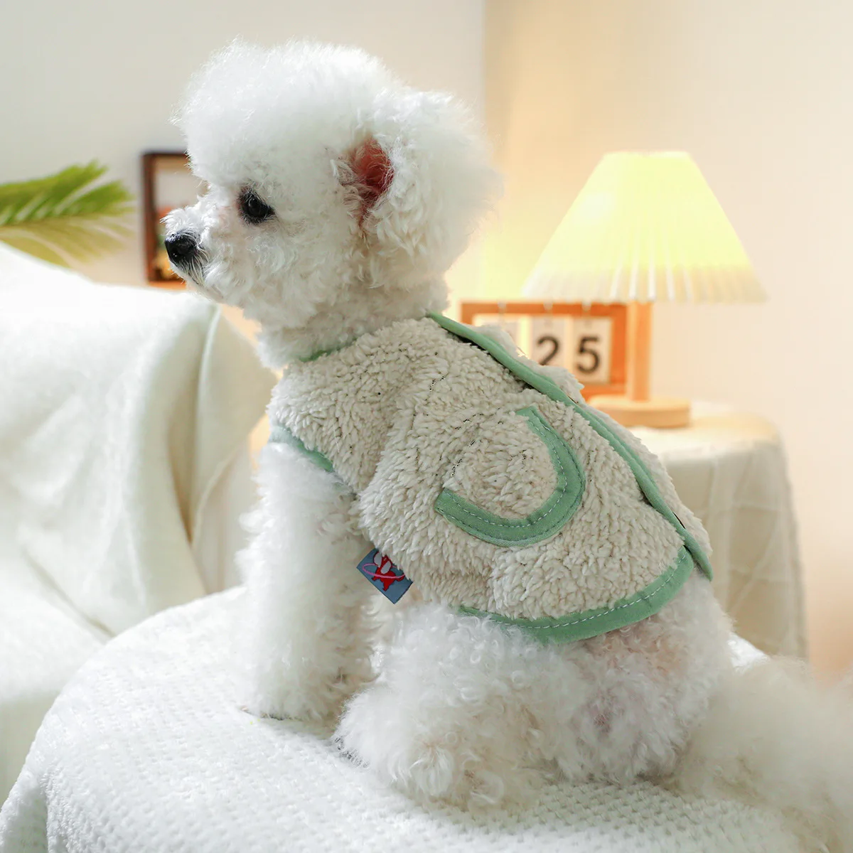 Pet Lamb Wool Vest Contrasting Color Wrapped Jacket Dog Cat Clothing with Warm Velvet Vest Puppy Clothes Pet Clothes