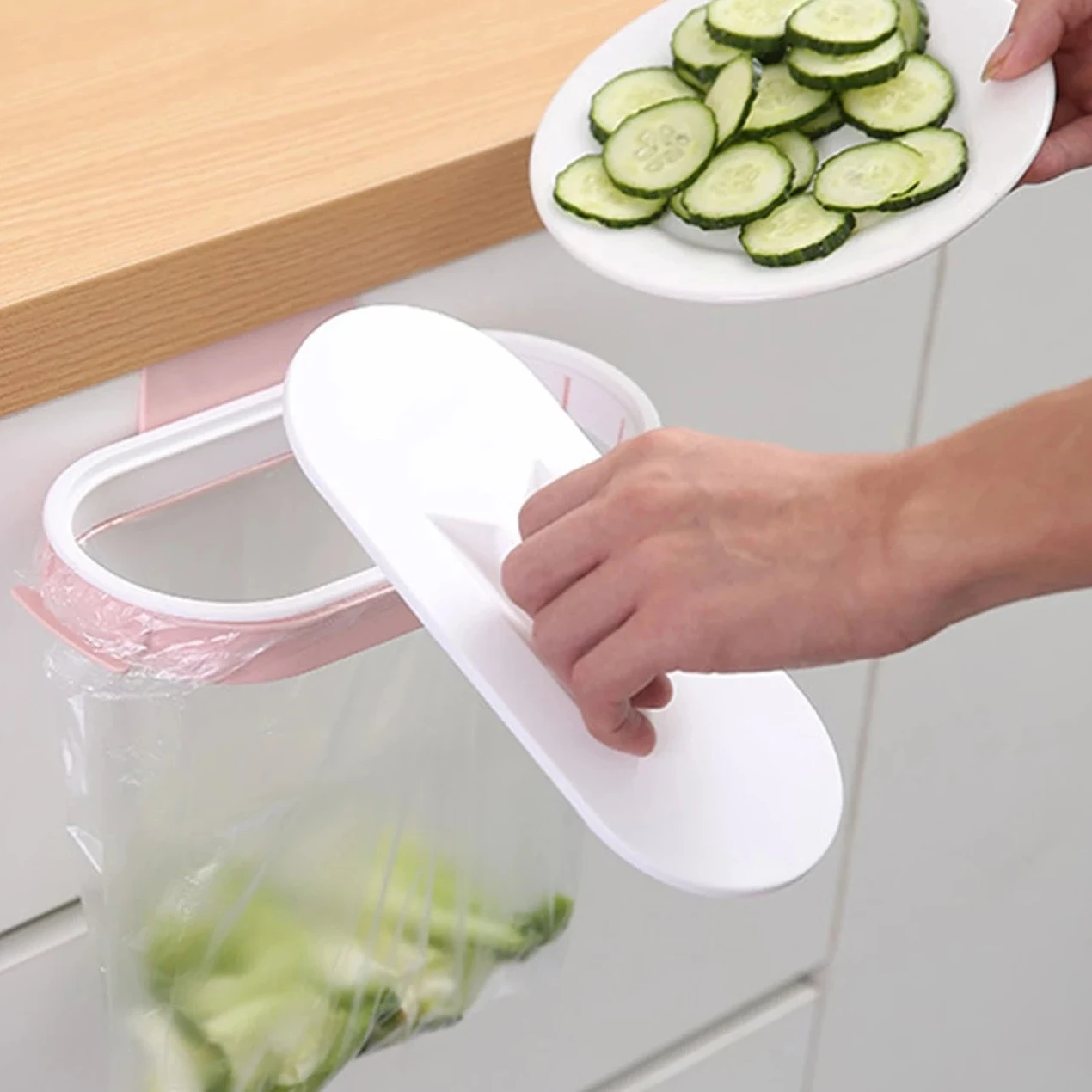 1pc-Space saving kitchen trash bag holder - portable wall mounted trash bin with lid