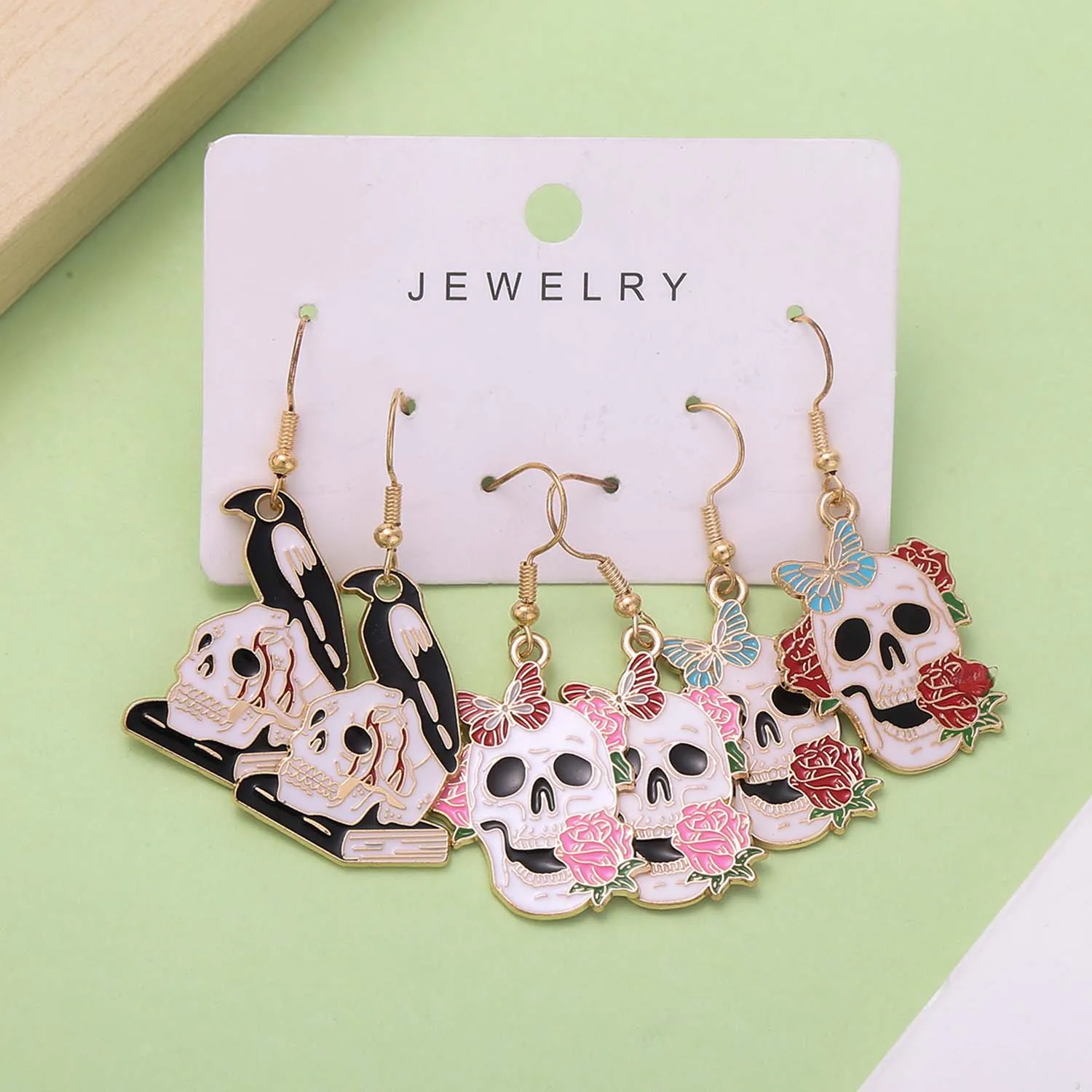 3 Pairs Fashionable Alloy Enamel Skull Head Charms Earrings, Halloween Jewelry Gifts For Ladies And Girls