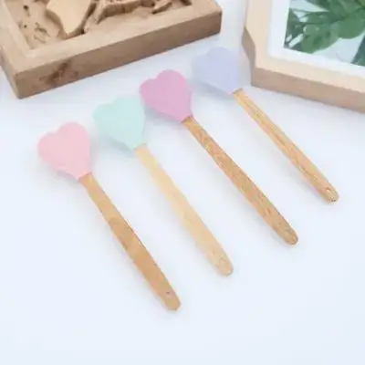 

4Pcs Silicone Spoons Heart Shaped Salad Spoons Convenient Kitchen Mixing Spoon Household Waterproof Cooking Tool Light