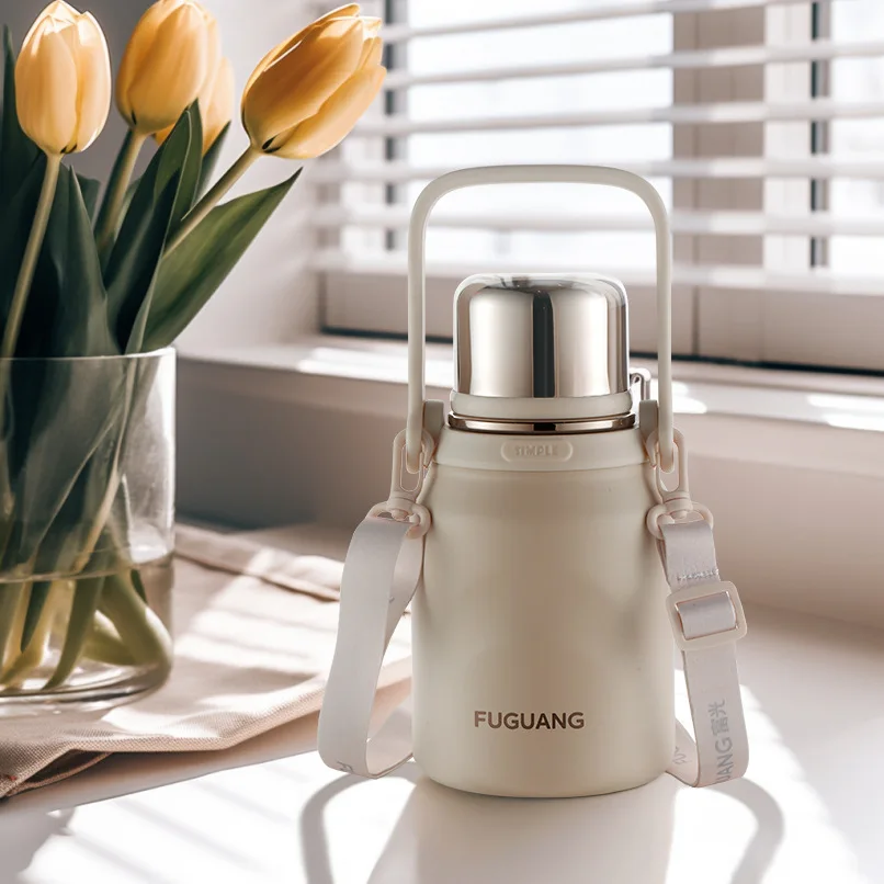 Home Thermos cup is high-looking, men and women have large capacity to carry water cups for children and students when going out