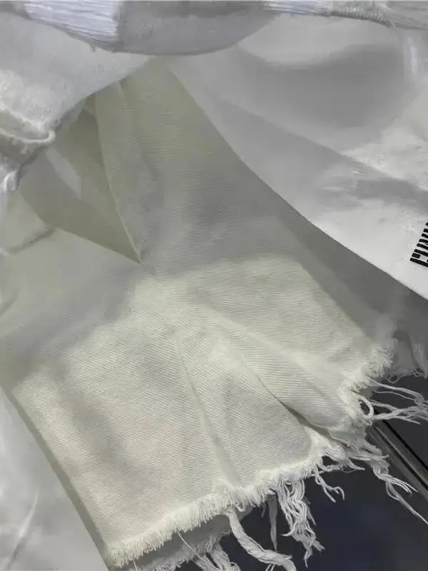 2025 New Korean White Raw Irregular Denim Skirt Women's Anti-Walk Naked Hole Pocket Exposed Short Skirt Fashion Skirts 9U5U