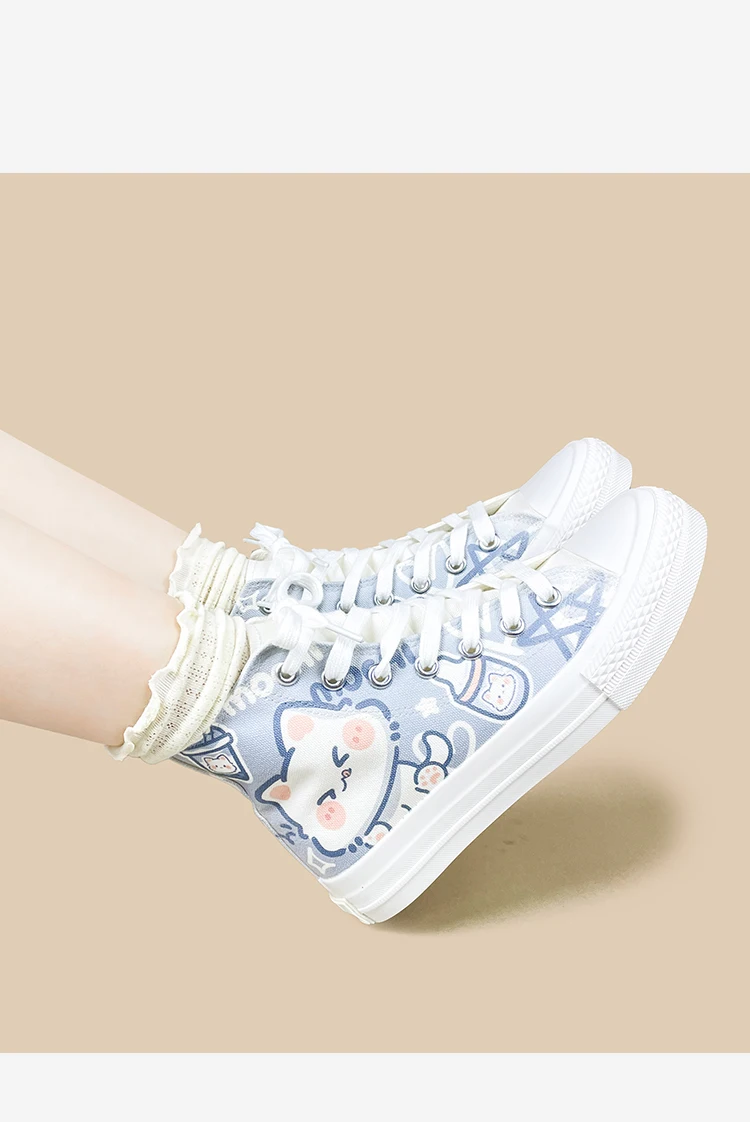 Amy und Michael Niedliche Cartoon-Katzen High-Top Canvas-Schuhe für Damen, Kawaii Weiße Schnürschuhe, Lässige Sneakers für Teenager-Mädchen, High-Top-Schuhe – Detail 4