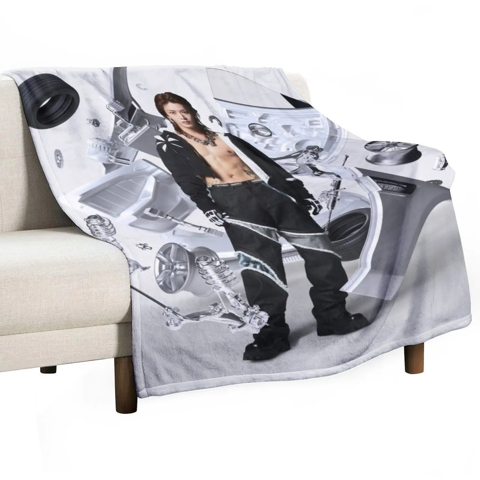 

Yuta - 2Baddies Throw Blanket Quilt warm for winter Cute Cute Plaid Blankets