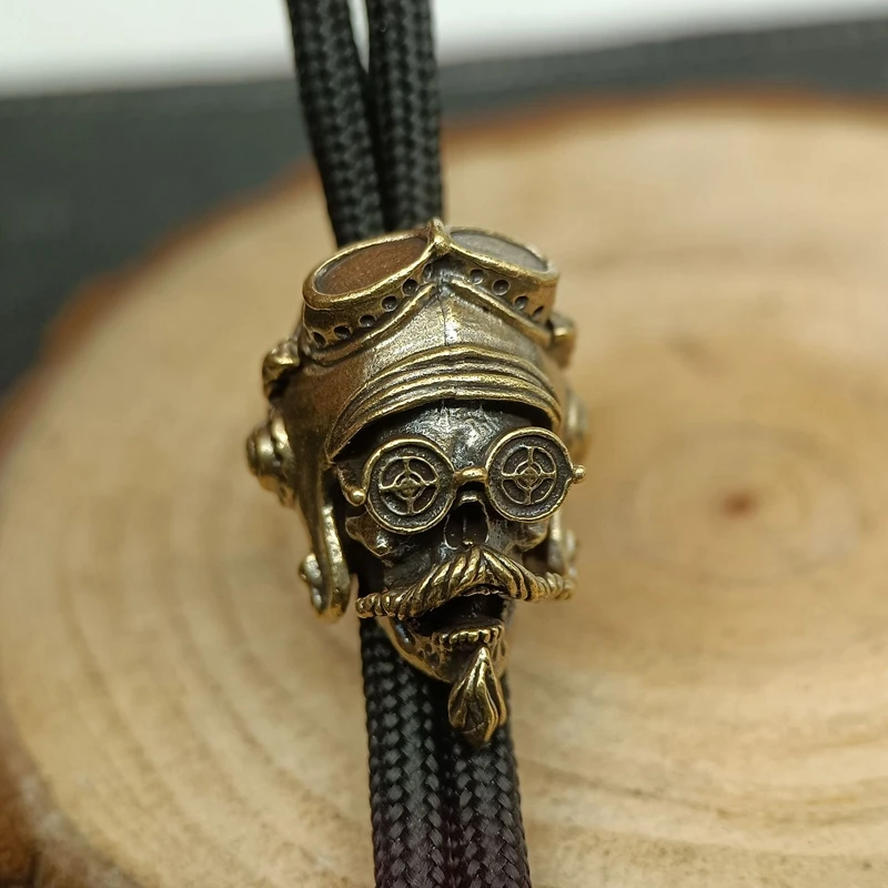 Pilot Helmet Skull Head Brass Knife Bead Outdoor EDC Umbrella Rope Pendant DIY Paracord Woven Bracelet Accessories Lanyard Charm