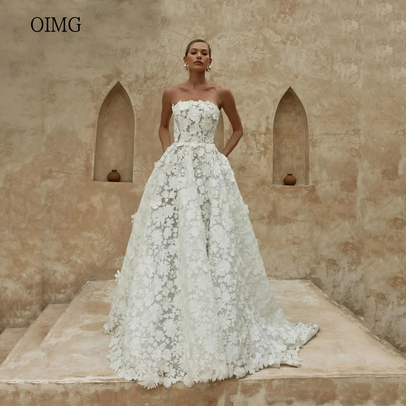 

OIMG Luxury Ivory A Line Wedding Dress Strapless Bride Dresses Lace Floor Length Wedding Gowns vestidos para mujer Customized