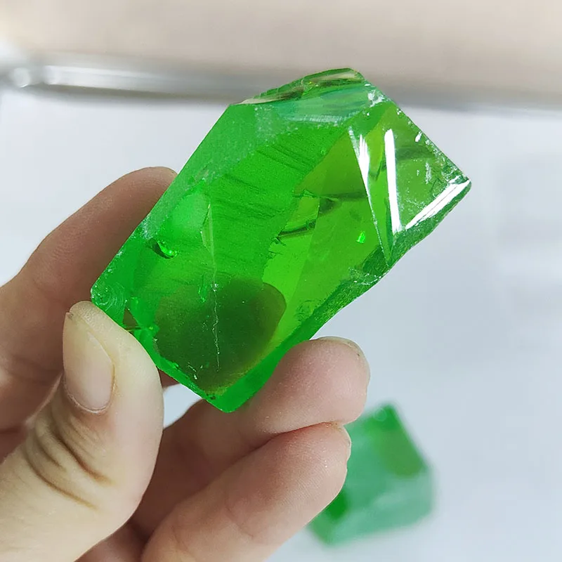 200 g/Lot Kryptonite Moyen # B1326 pierre de matière première synthétique Nano non coupée nanosital pierres précieuses brutes pour la fabrication de pierres en vrac