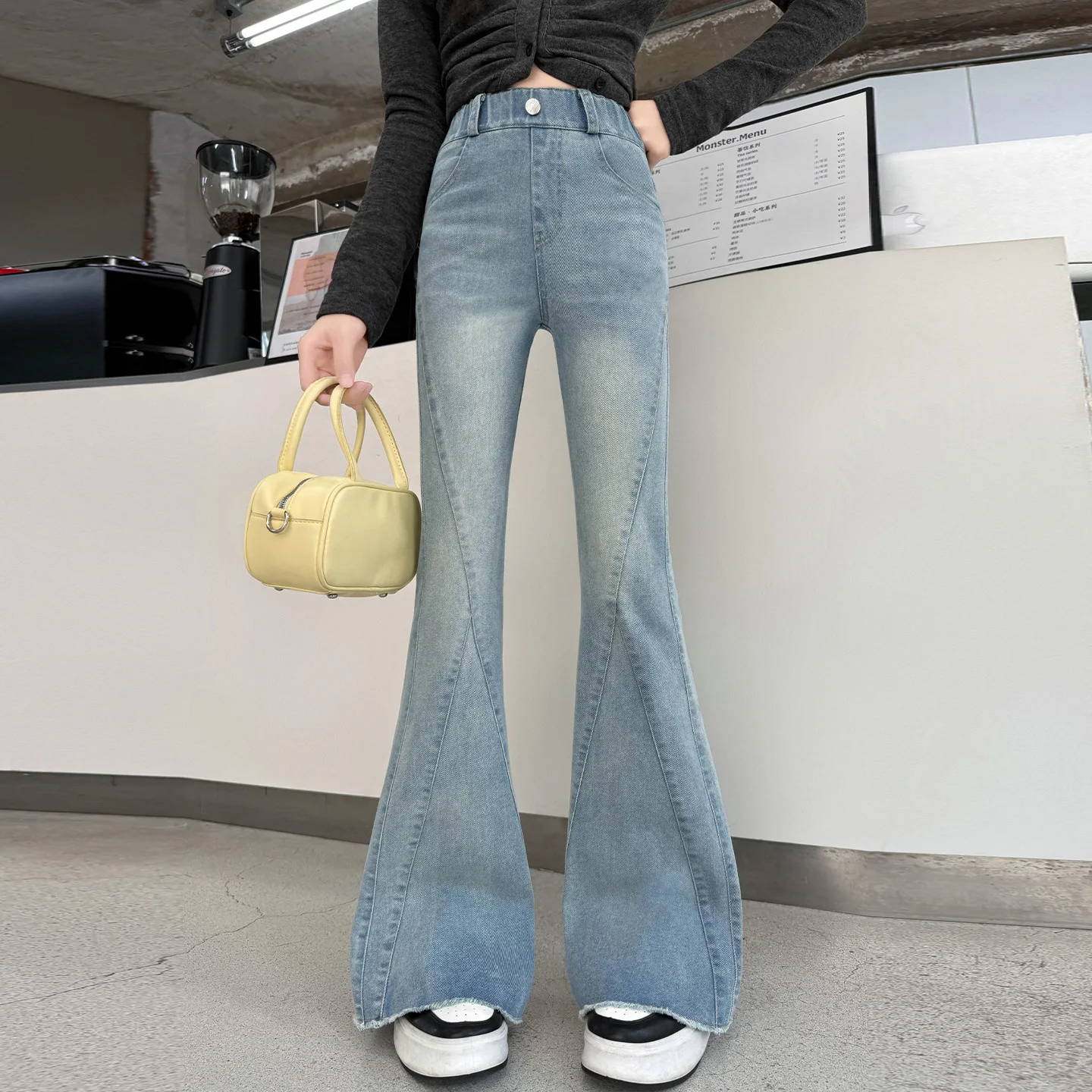 

2025 Teenager Girls Bootcut Jean Autumn Fashion Mid Waist Junior Girls Denim Pant Retro Button Versatile Kids Girls Trousers