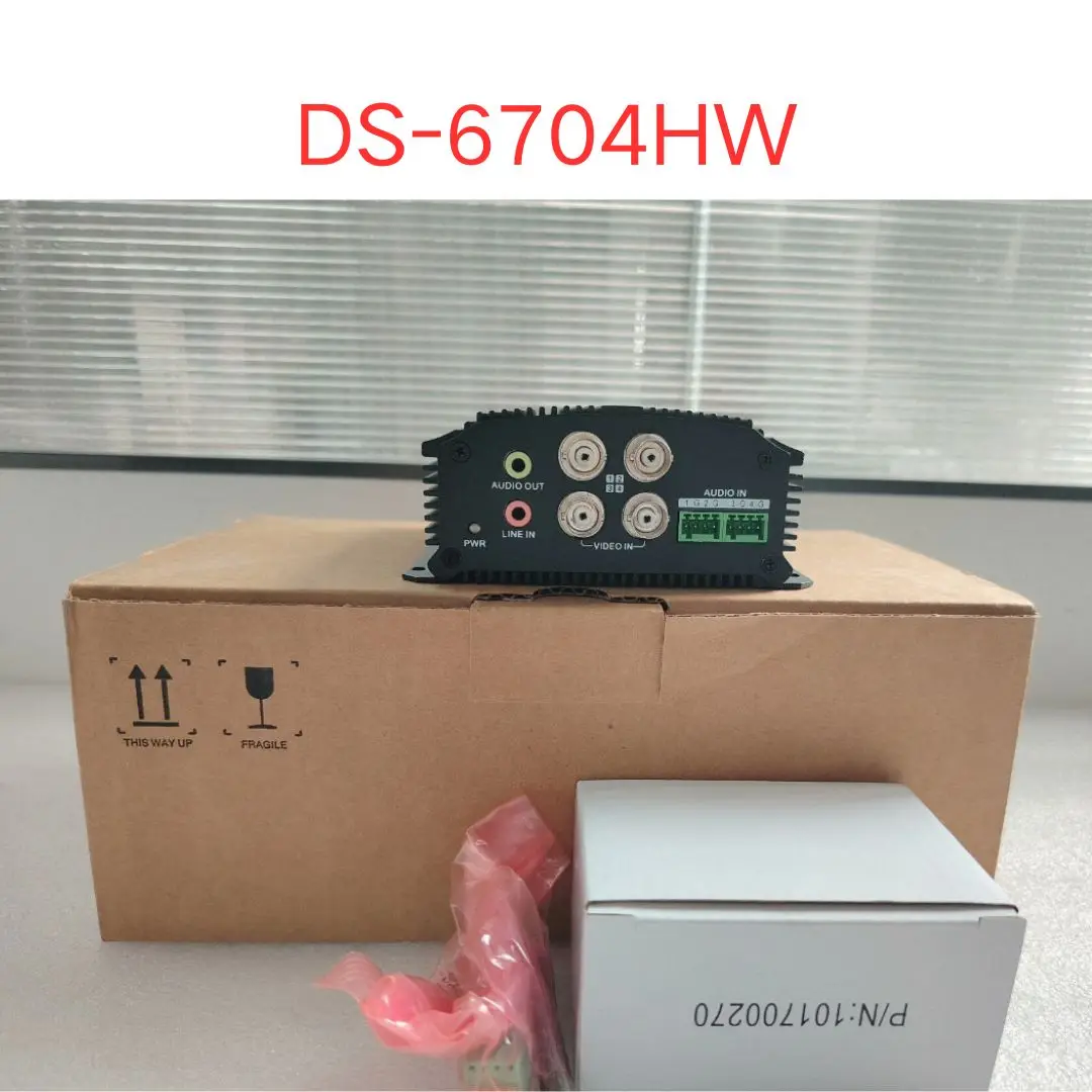 Brandneuer DS-6704HW Video-Server. Schneller Versand