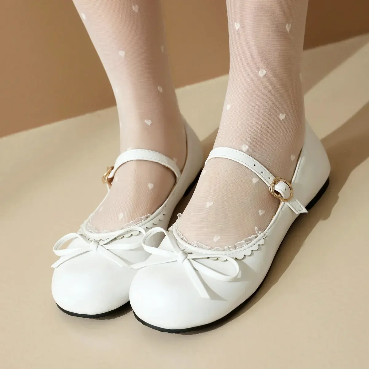 

Lolita Shoes Cute Mary Jane Flats Dress Shoes Party Wedding for Girls Cosplay Party Footwear with Bow White Pink Black Color
