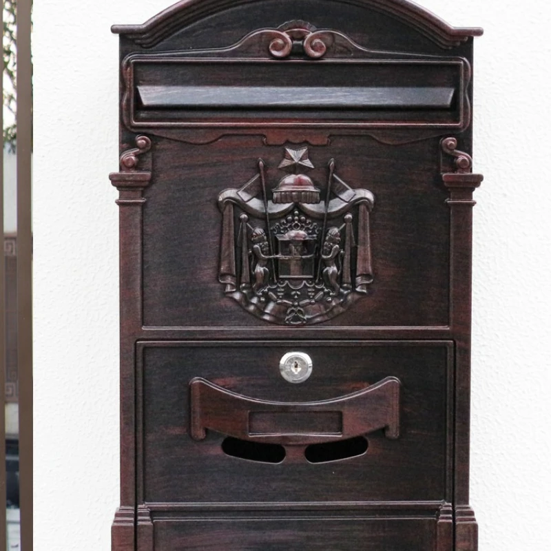 Villa mailbox, locked mailbox, outdoor waterproof wall-mounted suggestion box, retro mailbox