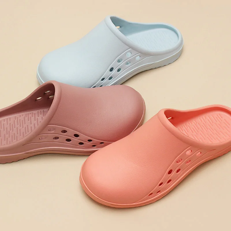 New Medicos Shoes Light Weight Scrub Clogs Non-slip Hospital Nurse Shoes Step-in Garden Water Yard Clogs Women Outdoor Slippers