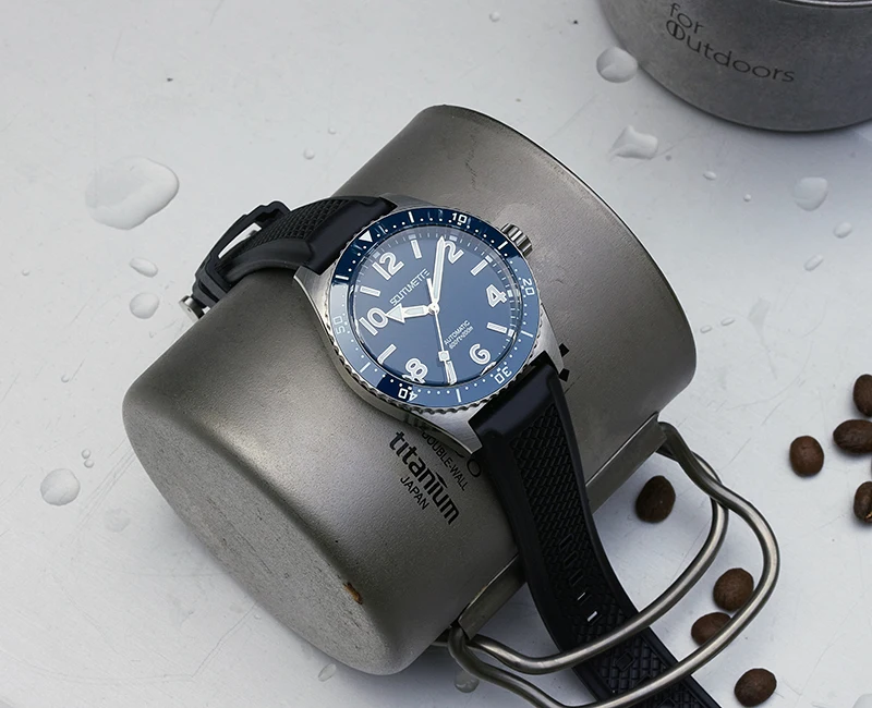 SCMTLUMETTE A061 Klassische 1969 Hommage-Uhr Automatik Taucheruhr für Herren 200M Keramik-Lünette Leuchtend im Dunkeln Outdoor Abenteuer Sport Gummiarmband – Detail 5