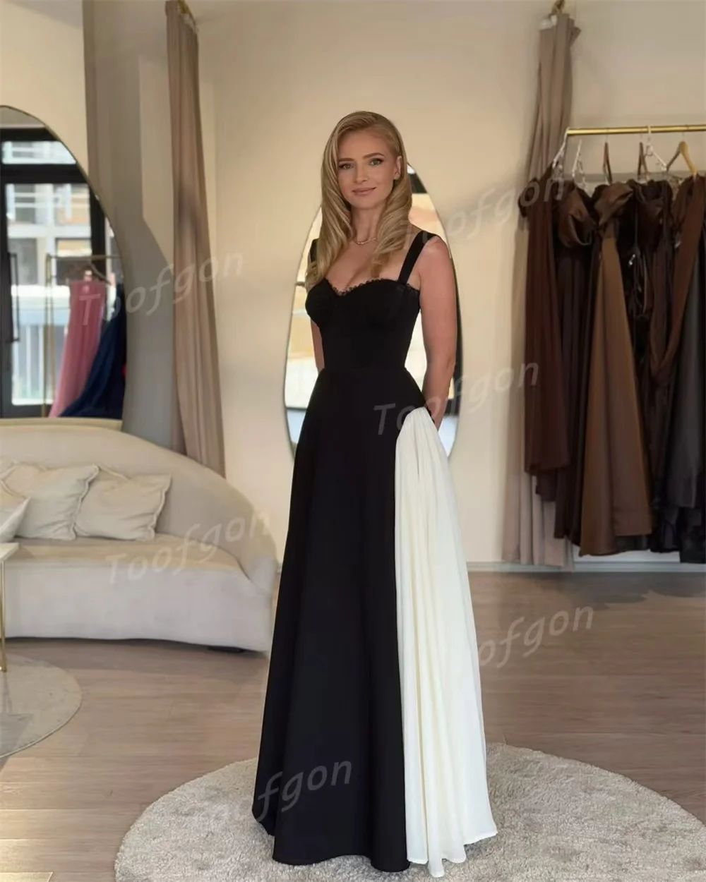 Toofgon أسود أبيض الرقص فساتين لحضور الحفلات الموسيقية الساتان مودل نمط السباغيتي الأشرطة Vestidos De Fiesta الطيات فستان الحفلات حسب الطلب