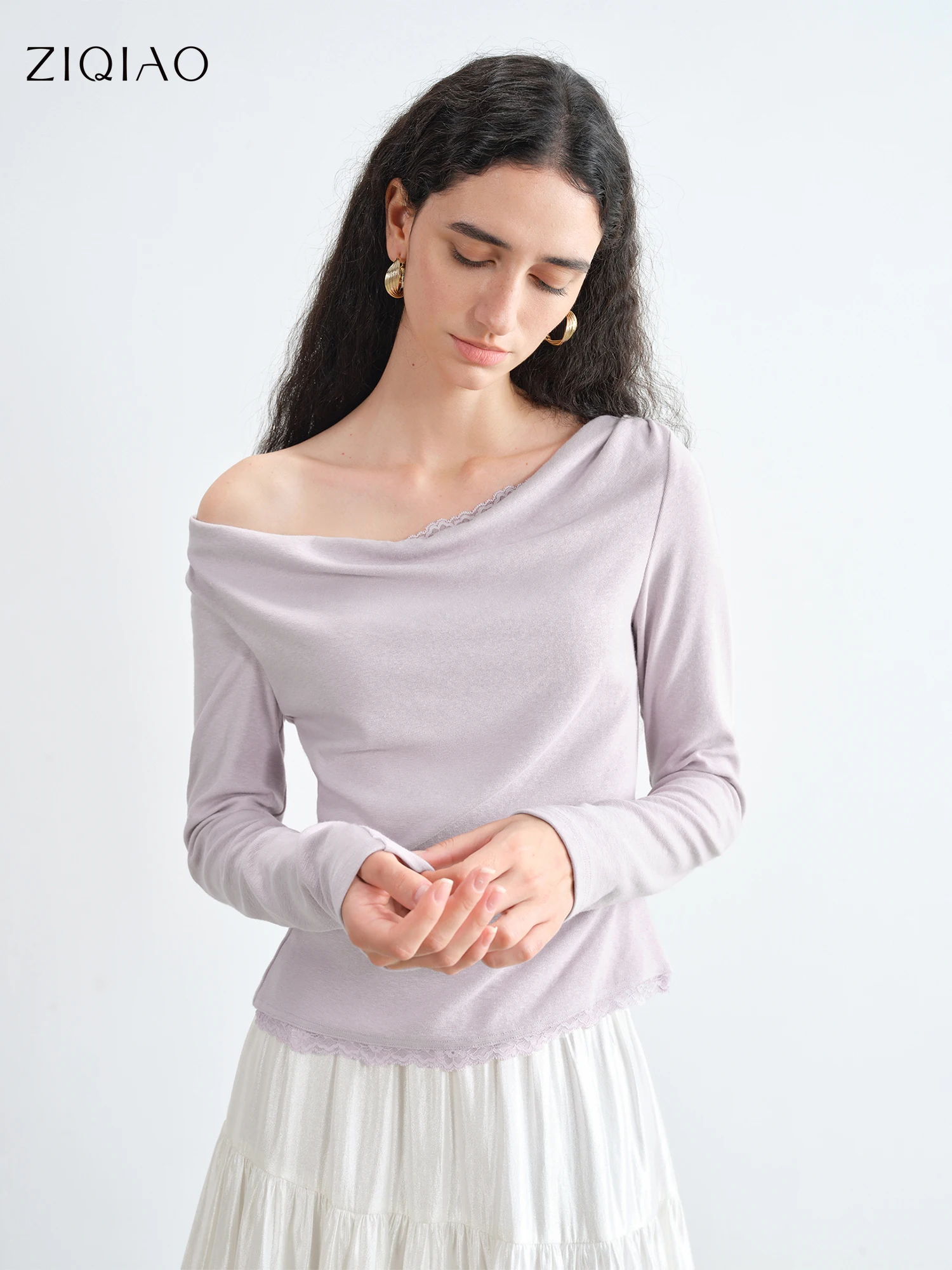 

ZIQIAO Petite Antibacterial Round neckline Lace Women Long Sleeve T-Shirt 2025 New Autumn Collection Soft White Blouse 25ZQ93102