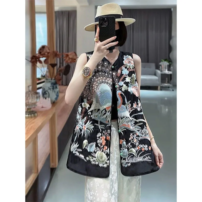 White  Vest for women Spring Autumn 2024 New  Heavy Industry Embroidery Tang Suit With Button up vest top Jacket Women Top Black